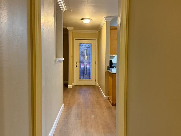 3rd image of 9727 Davona Dr