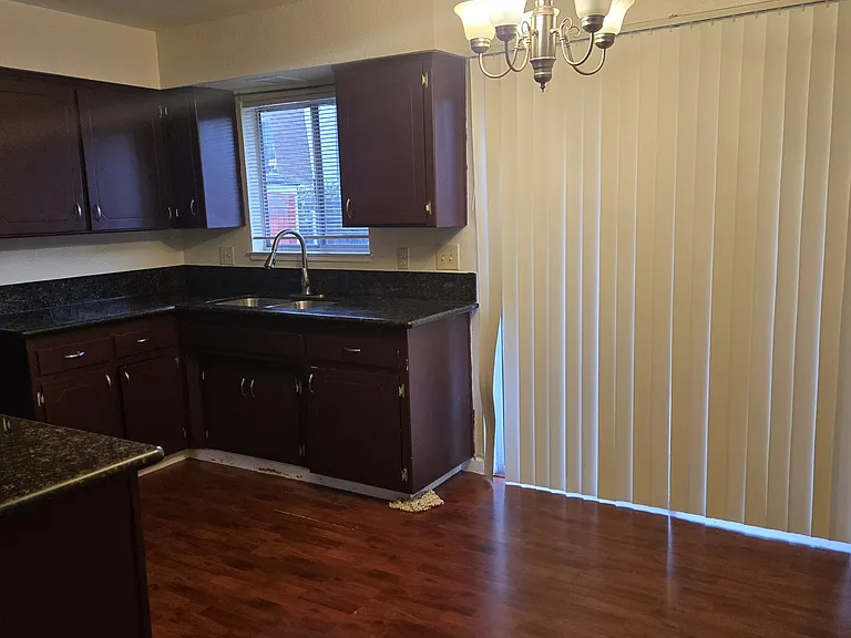 5348 Garfield Ave #4 — Photo 3