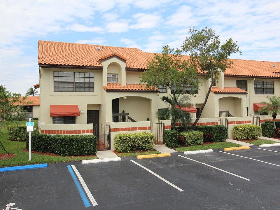1st image of 212 Republic Ct