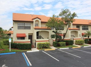 212 Republic Ct, Deerfield Beach, FL 33442