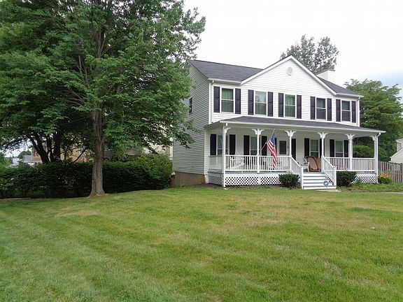 3rd image of 6110 Plainville Ln