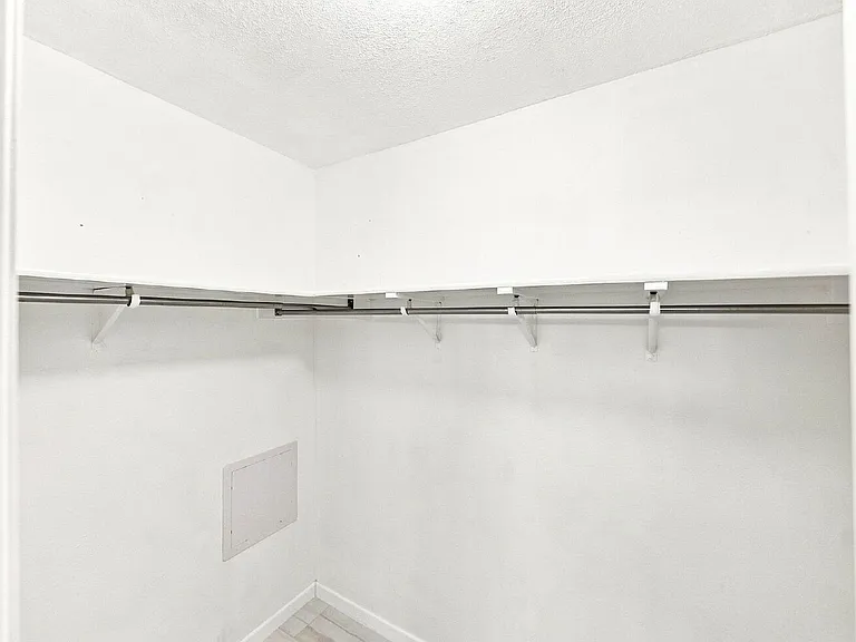 11739 Bridge Hampton — Photo 26