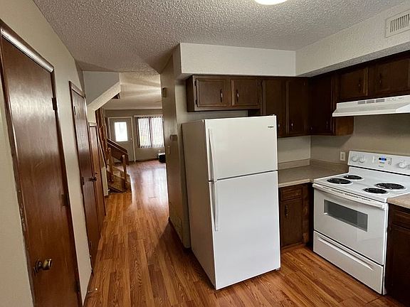 5th image of 1235 E Guinevere Ct Unit P