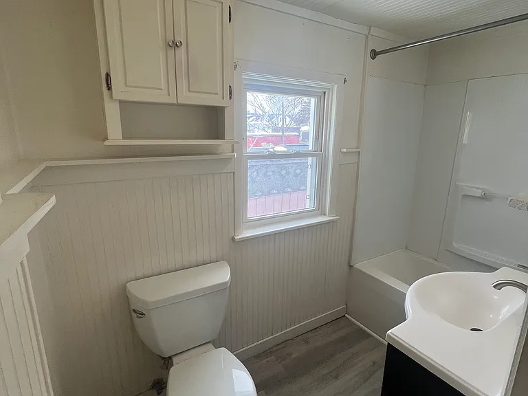 620 Poplar St #1 — Photo 6