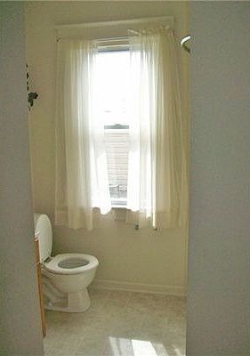 3rd image of 36 W Sherwood Ave