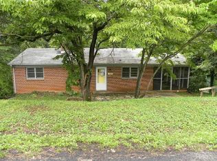 318 10th St, Altavista, VA 24517