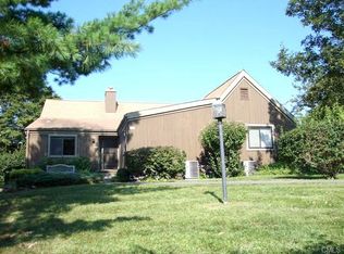 373 Piute Ln #B, Stratford, CT 06614