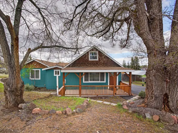 451 SE C St, Madras, OR 97741