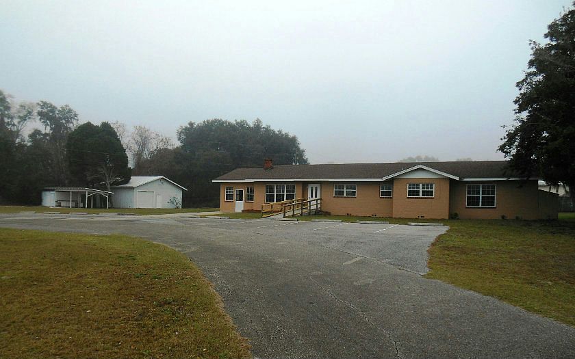 1st image of 513 SW Deputy J Davis Ln