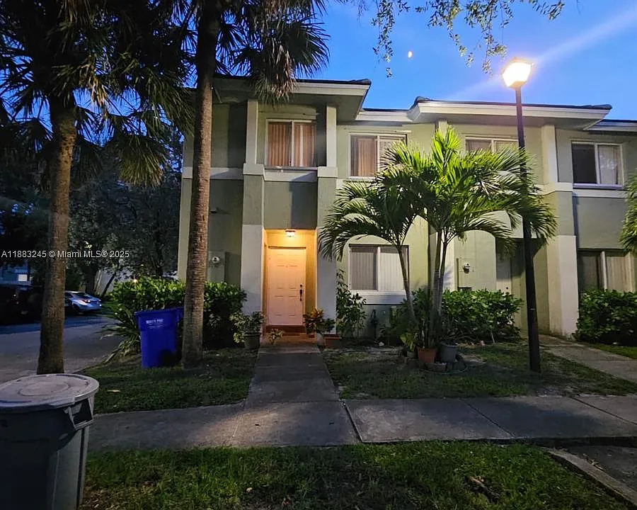 126 Hidden Court Rd
