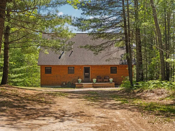 5736 E Vacationland Dr, Lewiston, MI 49756