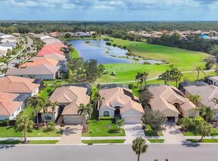 560 Misty Pine Dr, Venice, FL 34292