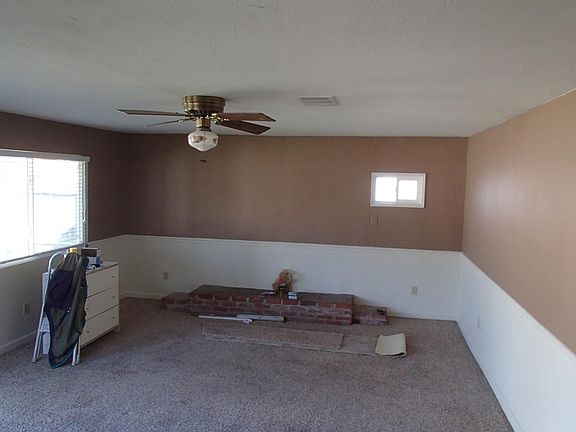 3rd image of 4815 E Balsam Dr