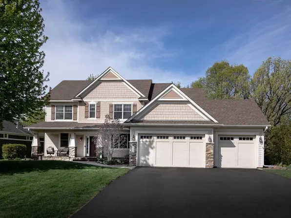 2110 Valley Creek Ln, Shakopee, MN 55379