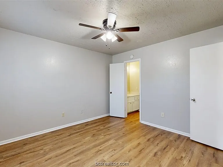 1327 Airline Dr — Photo 7