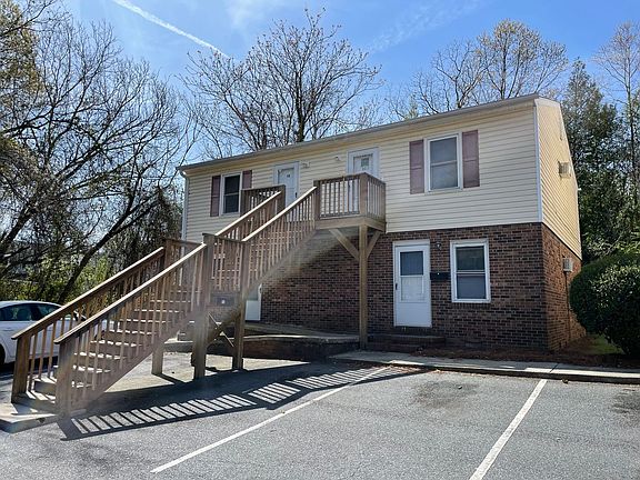2nd image of 507 S Main St APT 10