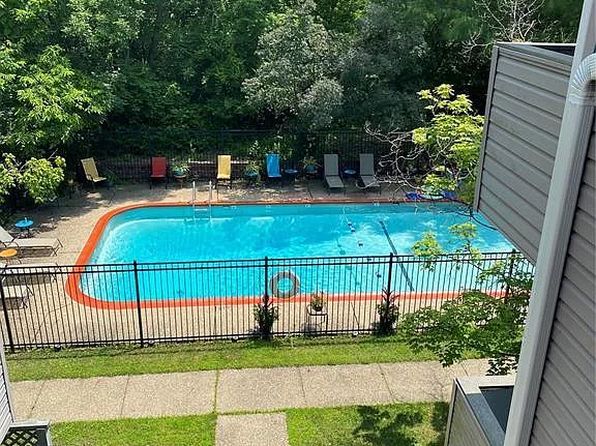 1311 Prospect Village Ln APT F