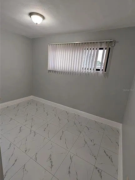 1044 Cypress Ln — Photo 5