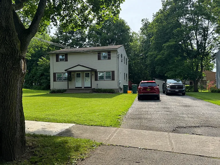 67 Underwood Ave #67 — Photo 7