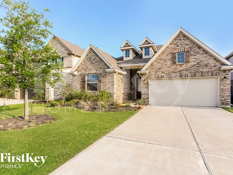 3106 Presley Jane Ct — Photo 2