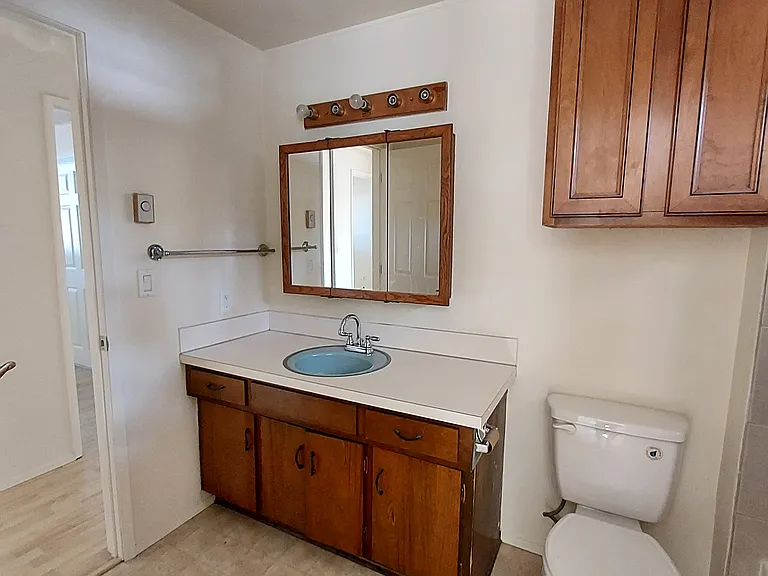 2145 Primrose St — Photo 4