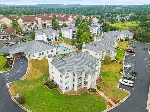 3rd image of 155 Meadow Brook Lane #6 BLDG 1