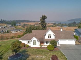 661 Spyglass Ln, Sequim, WA 98382