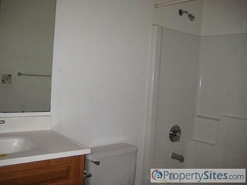 5th image of 3301 Chandler St