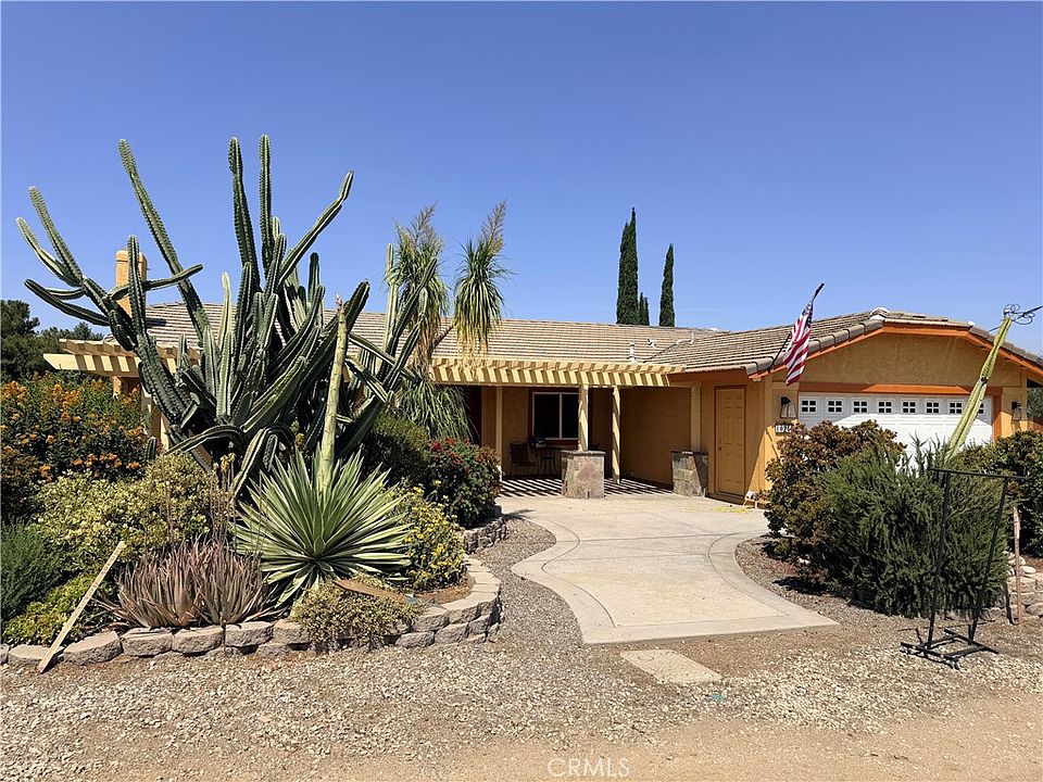 1st image of 18760 Boulder Ave