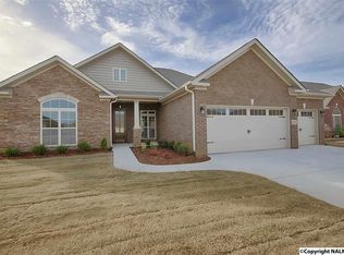 4512 Blairmont Dr SE, Owens Cross Roads, AL 35763