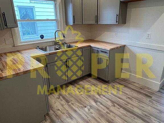 4th image of 625 Cambridge Ave