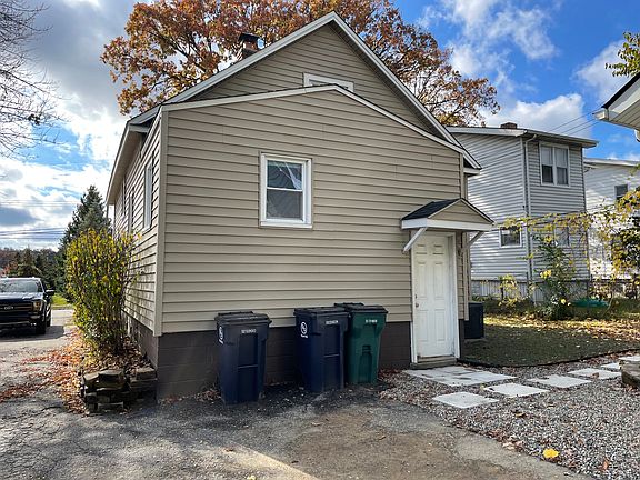 3rd image of 211 E Harrison Ave