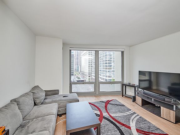 5th image of 440 N Wabash Ave APT 1112