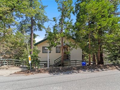 593 Club House Dr, Twin Peaks, CA, 92391