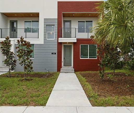 2nd image of 2138 W NASSAU STREET #3
