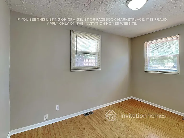 321 S Yale Ave — Photo 11