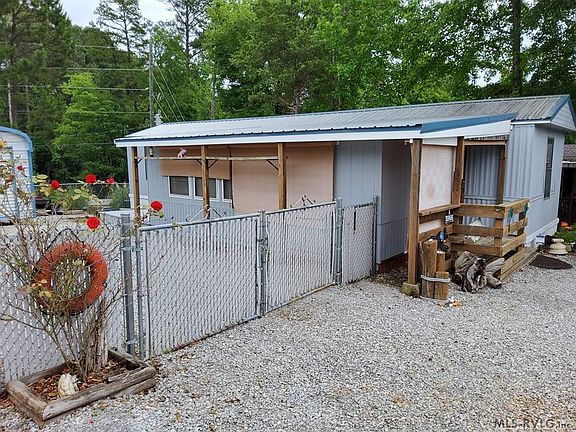 3rd image of 145 Fox Dr