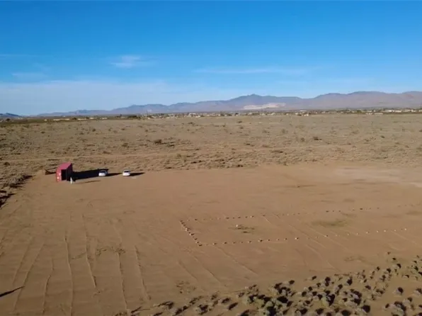 51 S Ligurta Rd, Golden Valley, AZ 86413