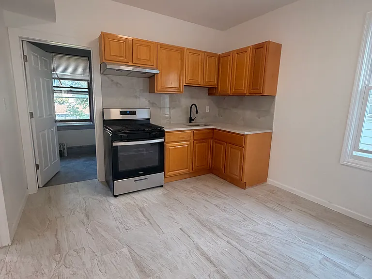 238 Murray St #2 — Photo 7