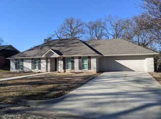 609 Top Hill Dr, Tyler, TX 75703