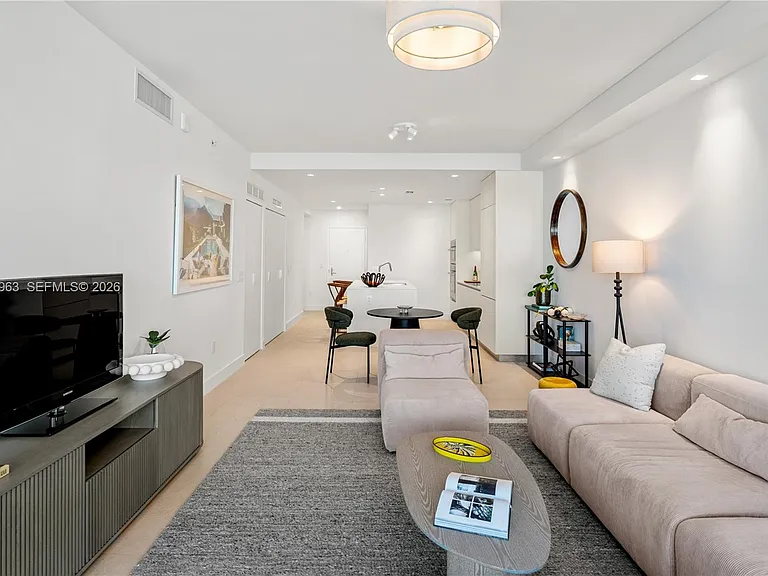 700 NE 24th St #2602 — Photo 11