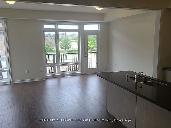 4th image of 161 Blick Cres