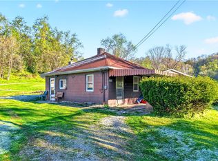 226 Kangaroo Hill Rd, Lowber, PA 15660