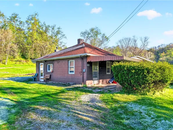 226 Kangaroo Hill Rd, Lowber, PA 15660