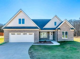 112 Emerald Ct, Trinity, NC 27370