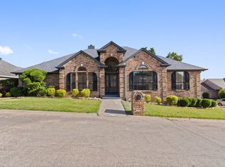 8419 Golf Club Cir, Fort Worth, TX 76179