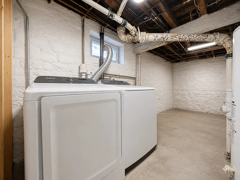 54 Cottage Pl #1 — Photo 17