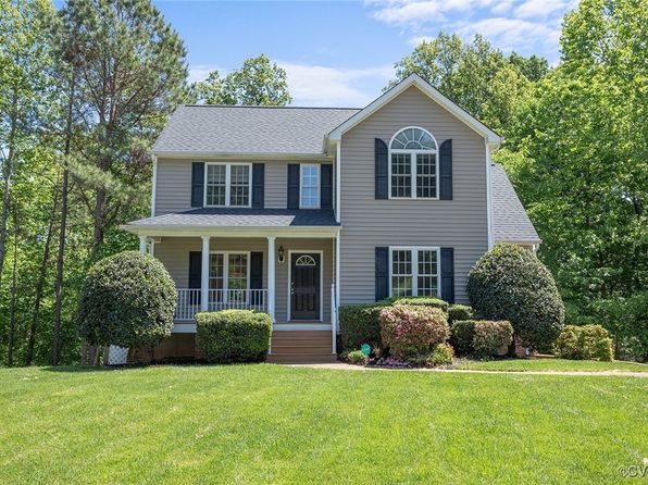 7507 Kentucky Derby Dr, Midlothian, VA 23112
