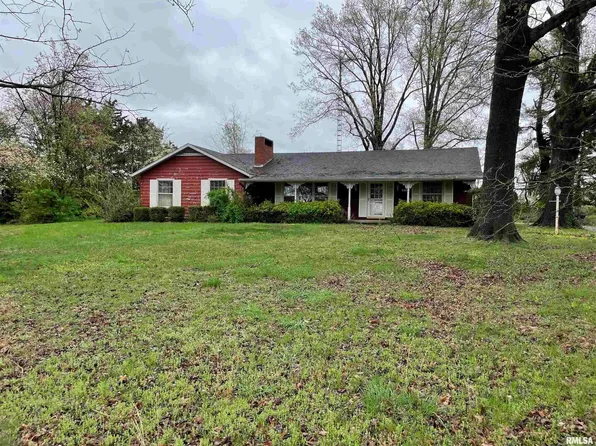 732 N Mill St, Carrier Mills, IL 62917