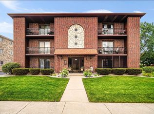 8124 168th Pl APT 1E, Tinley Park, IL 60477